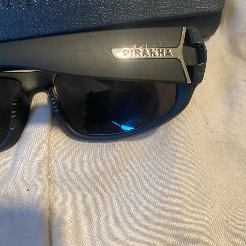 Piranha Black Aviator Sunglasses with Hard Case